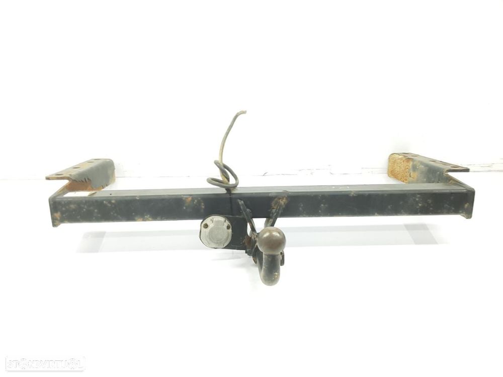 ENGATE REBOQUE TOYOTA LAND CRUISER J9 - 1