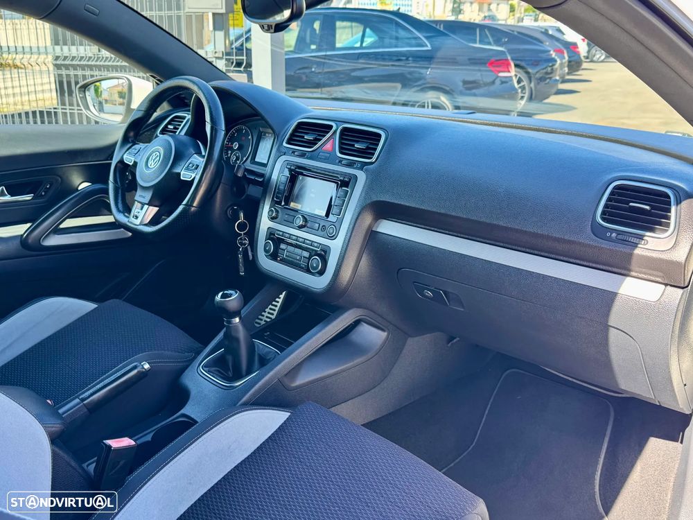 VW Scirocco 2.0 TDI R-Line - 10