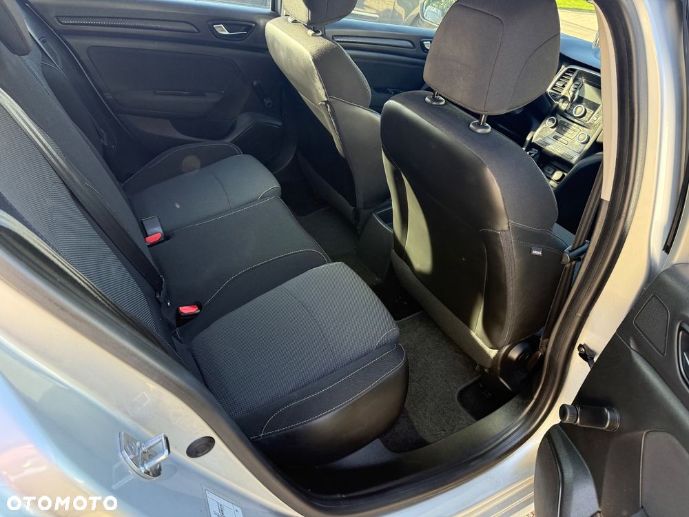 Renault Megane 1.2 Energy TCe Bose - 21