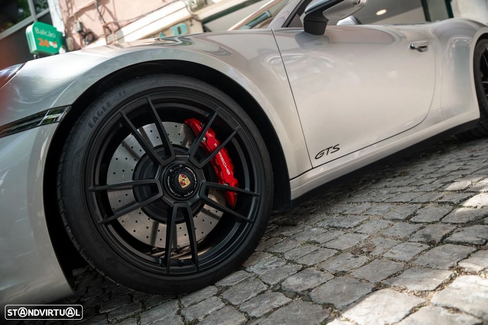 Porsche 911 (992) Carrera 4 GTS PDK - 17