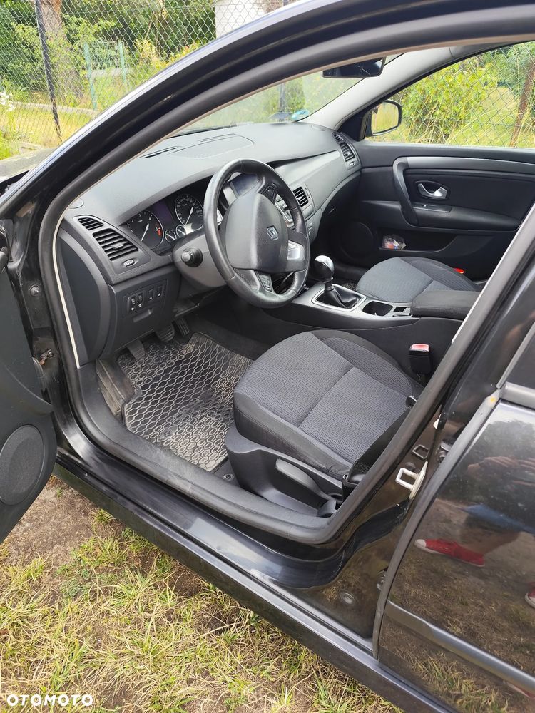 Renault Laguna 2.0 DCi Dynamique - 8
