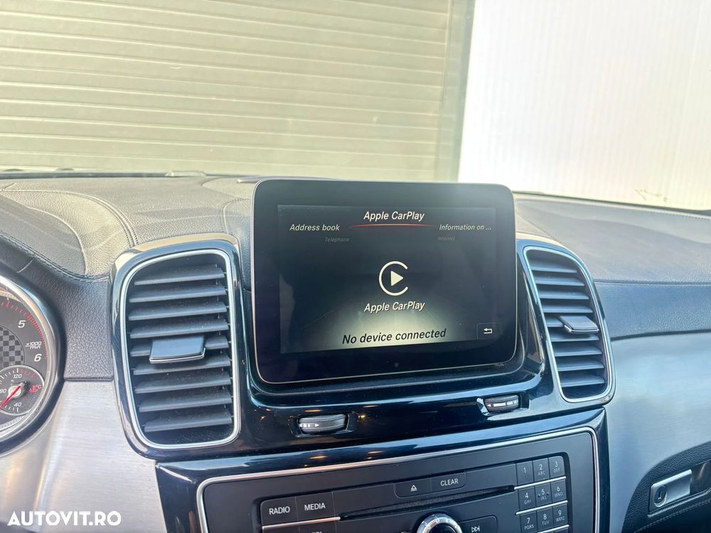 Mercedes-Benz GLS - 24