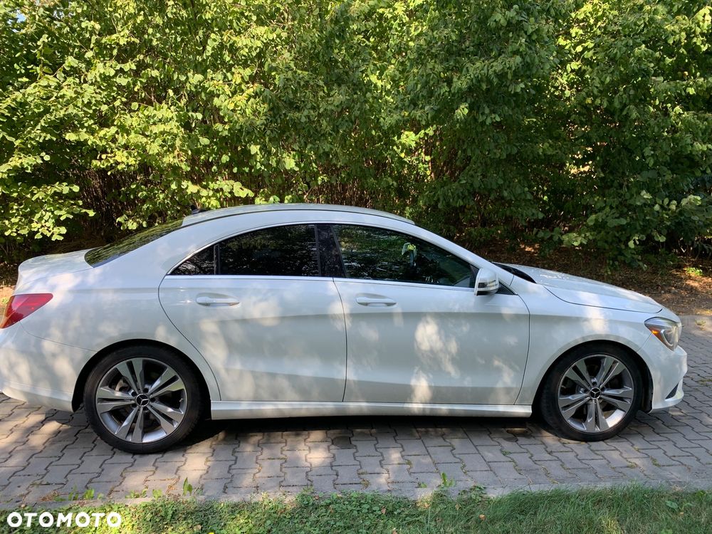 Mercedes-Benz CLA 250 4Matic 7G-DCT - 2