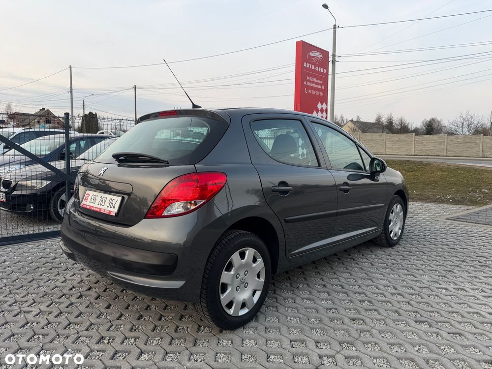 Peugeot 207 1.4 - 13