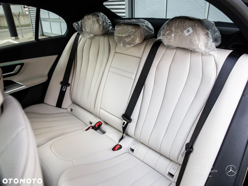 Mercedes-Benz Klasa E 220 d mHEV 4-Matic AMG 9G-Tronic - 13
