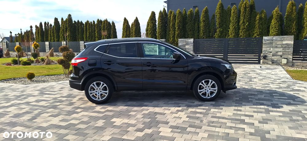 Nissan Qashqai 1.6 DCi Xtronic TEKNA - 22