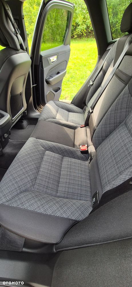 Volvo XC 60 B4 B Core - 17