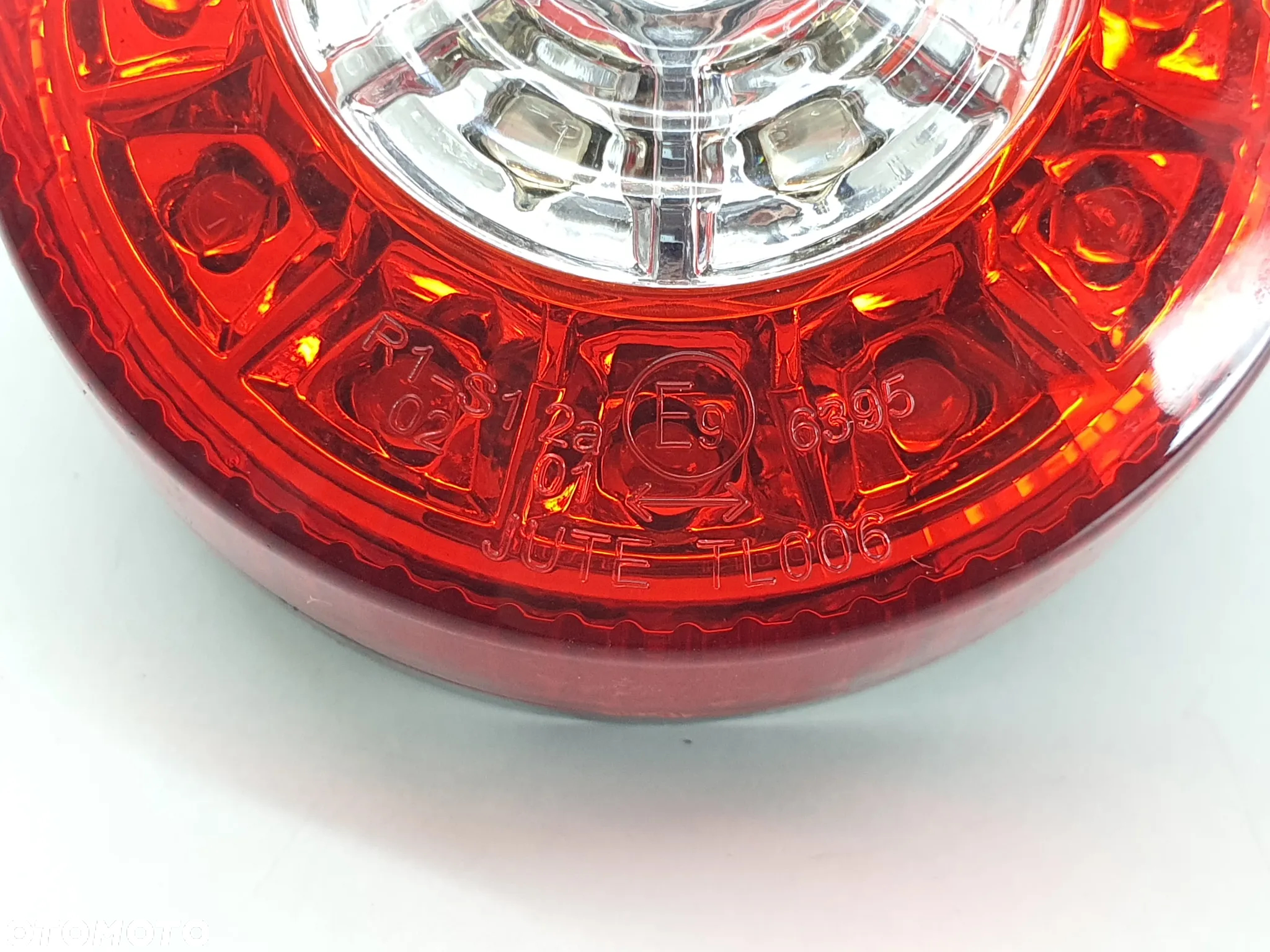 LAMPA TYL LED KIERUNKOWSKAZ   TGB BLADE - 4