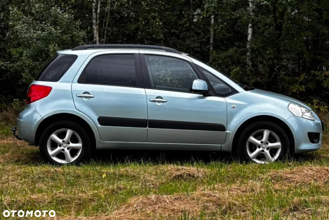 Suzuki SX4 1.6 GS / Premium - 8