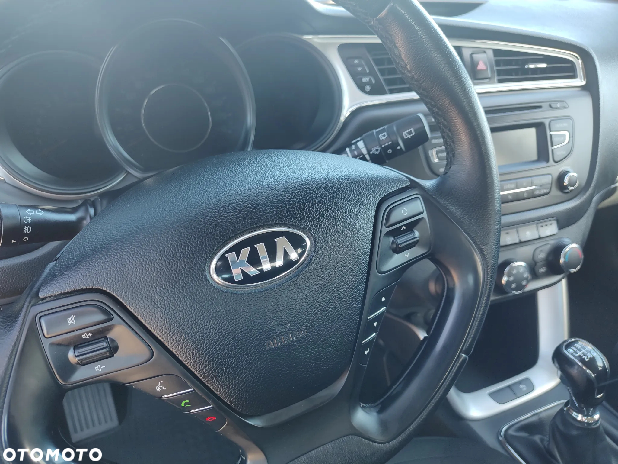 Kia Ceed 1.6 GDI Fifa World Cup Edition - 13