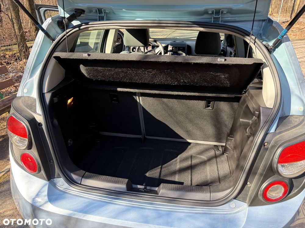 Chevrolet Aveo - 11