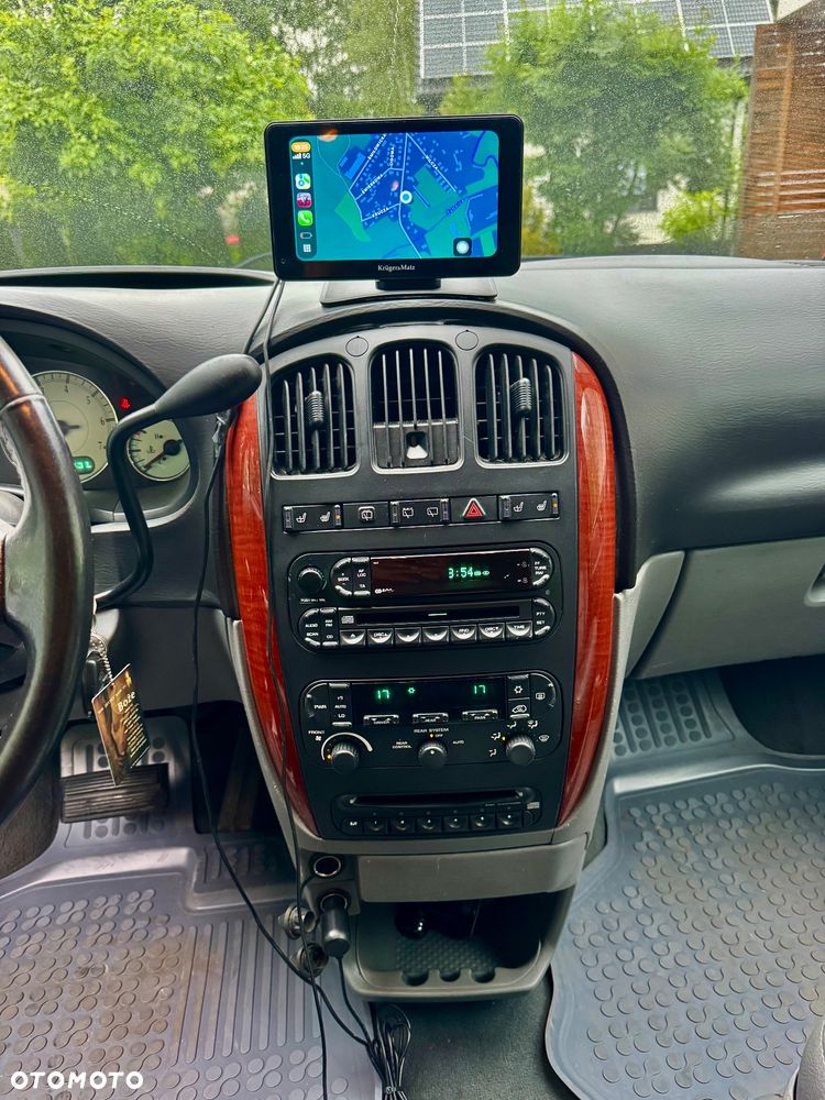 Chrysler Grand Voyager - 15