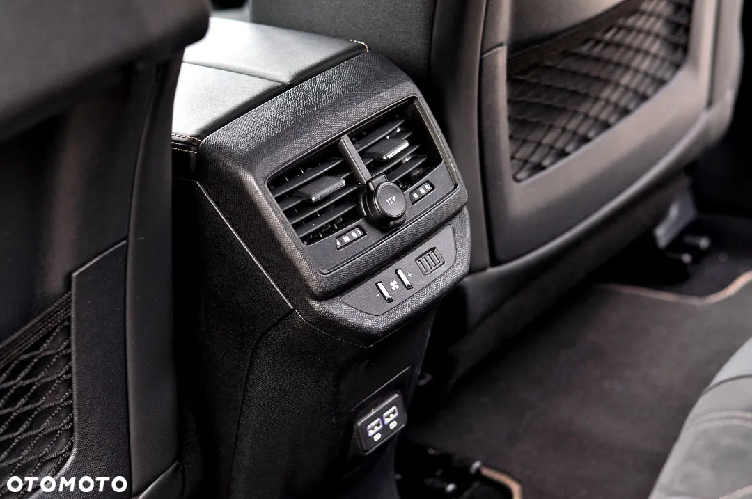 Peugeot 5008 PureTech 180 EAT8 Stop & Start GT Pack - 17