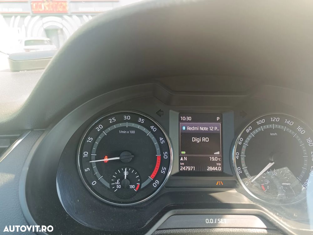 Skoda Octavia 2.0 TDI 4x4 DSG Scout - 7