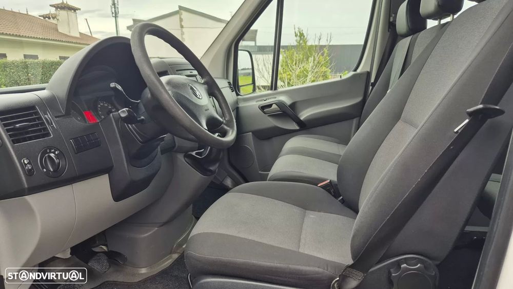 VW Crafter 35 2.0 TDI 136 C. Tripla Longa Bluemotion - 2