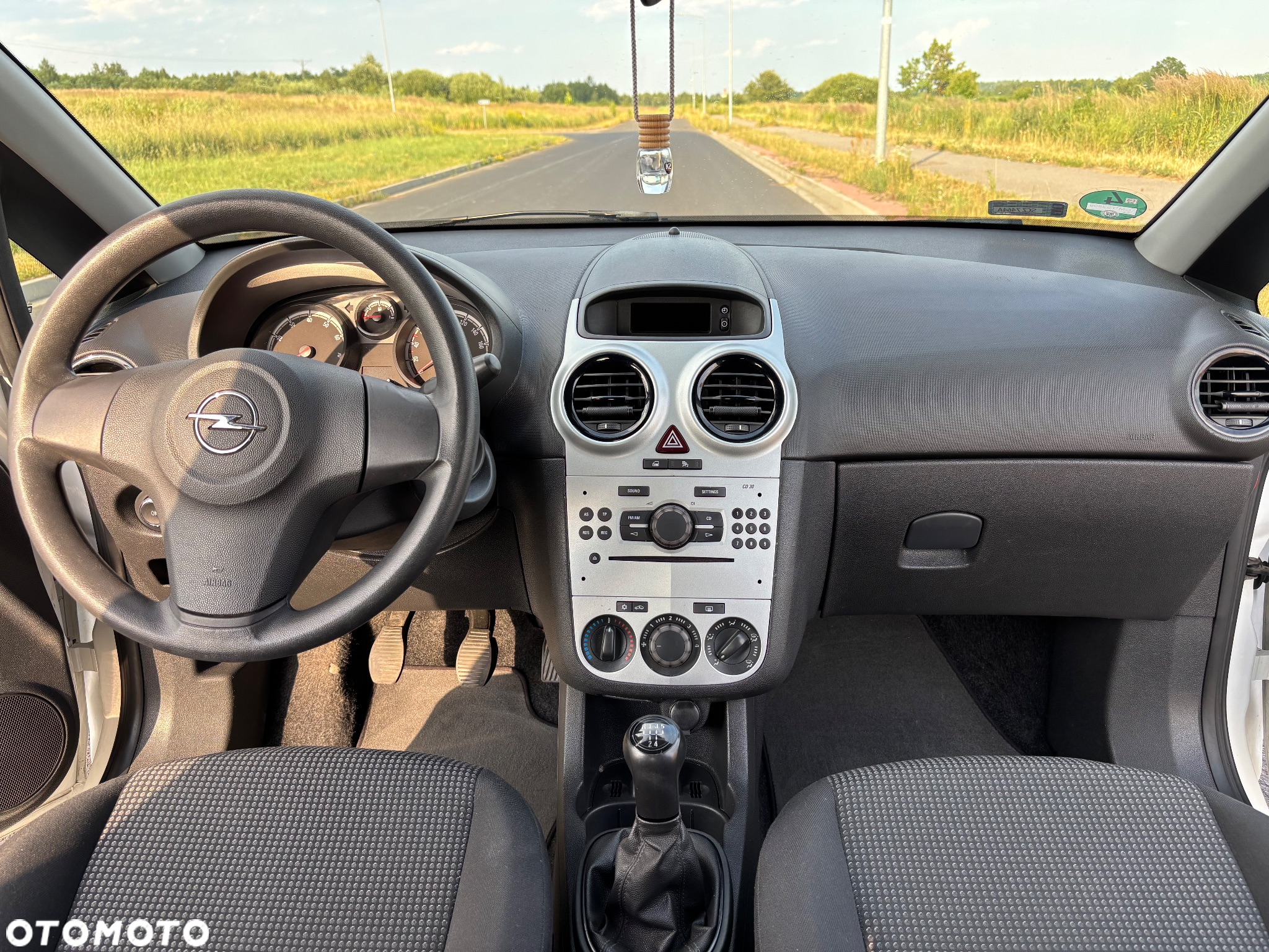 Opel Corsa - 18
