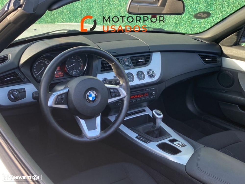 BMW Z4 sDrive23i - 12