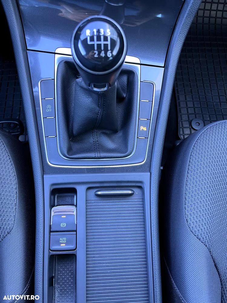 Volkswagen Golf 1.5 TSI Comfortline - 17