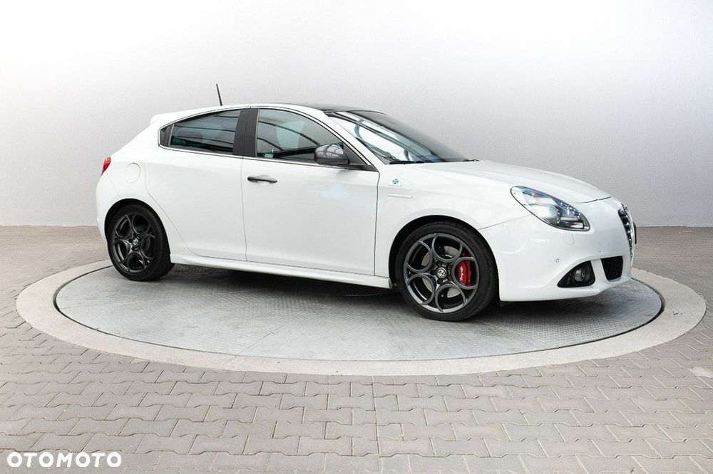 Alfa Romeo Giulietta 1750 TBi QV TCT - 4