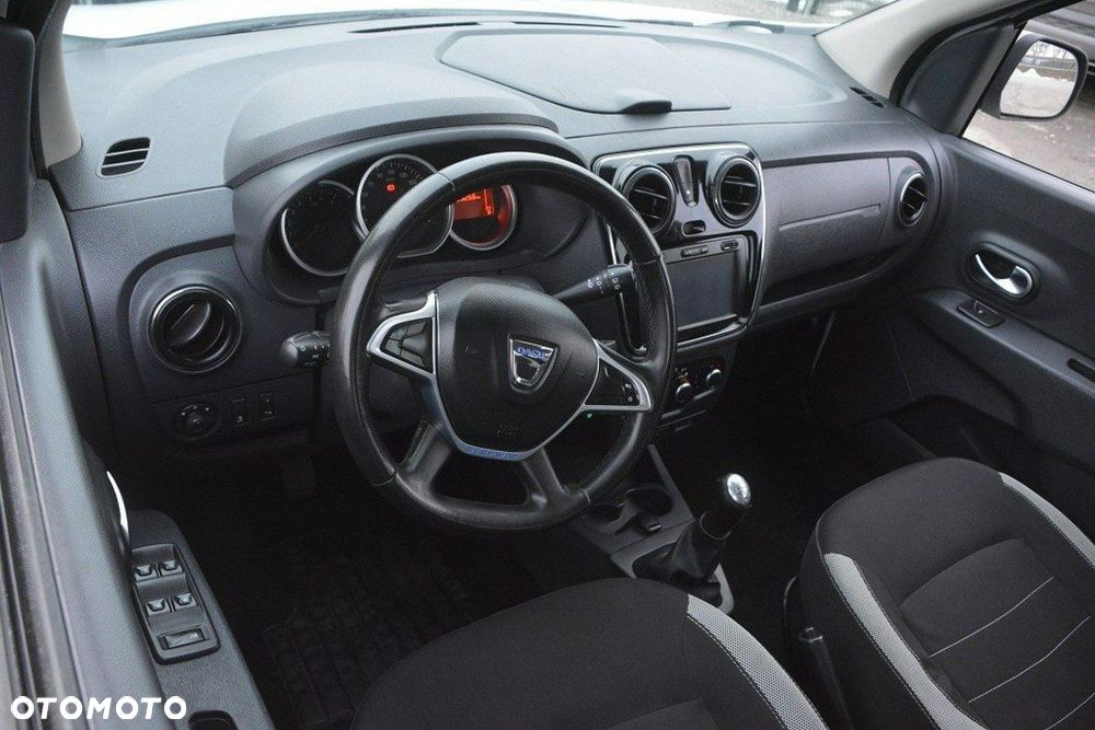 Dacia Lodgy 1.2 TCe Stepway - 16