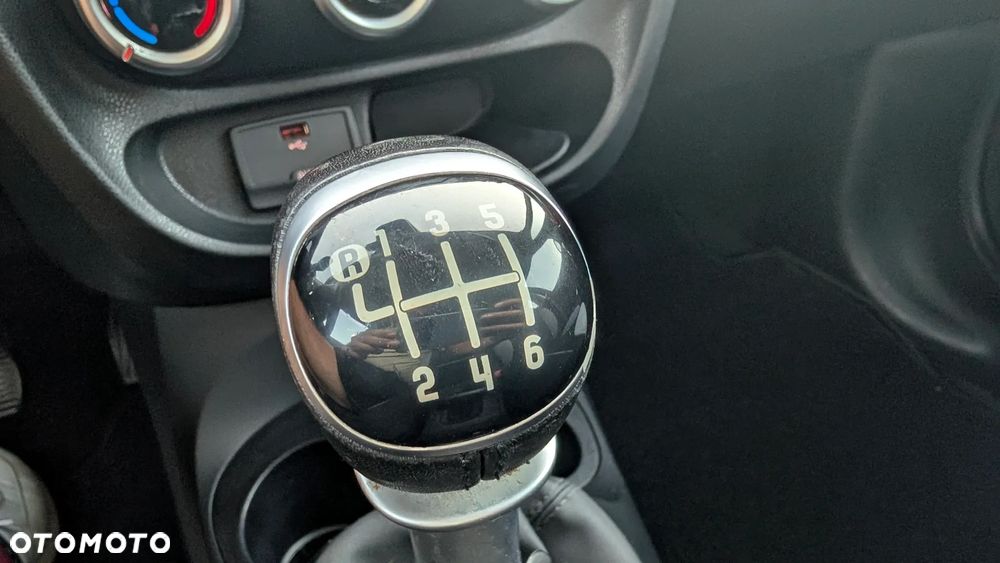 Fiat 500L 1.4 T-Jet 16V Beats Edition - 13