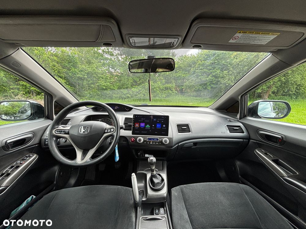 Honda Civic 1.8 Executive - 13