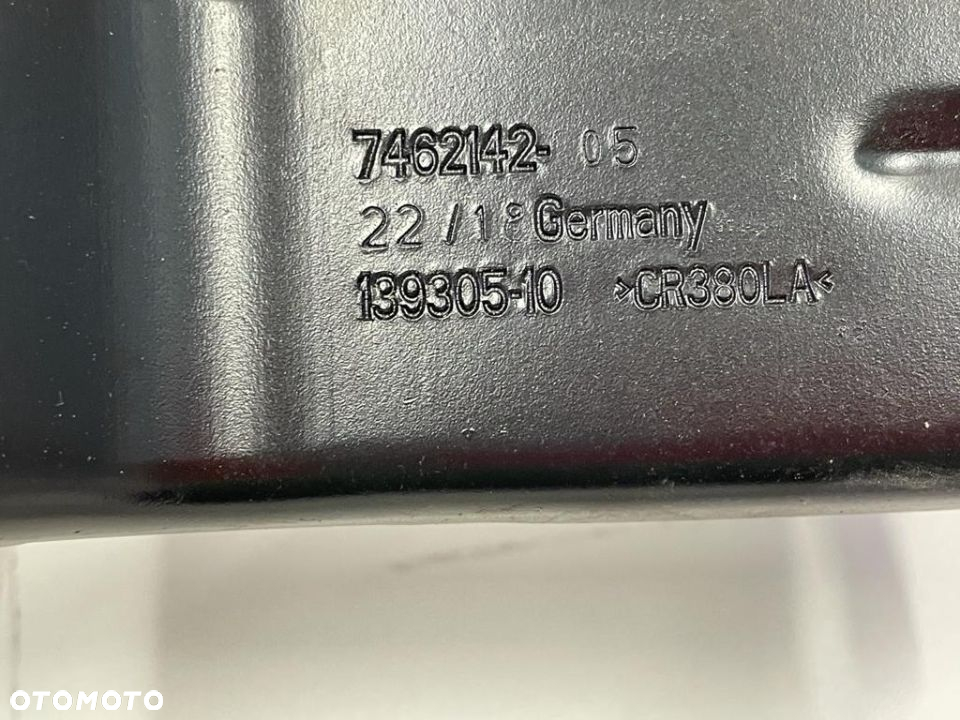 F39 F40 Uchwyt dod. chłodnicy, górny prawy BMW 7462142 mocowanie podpora łapa - 3