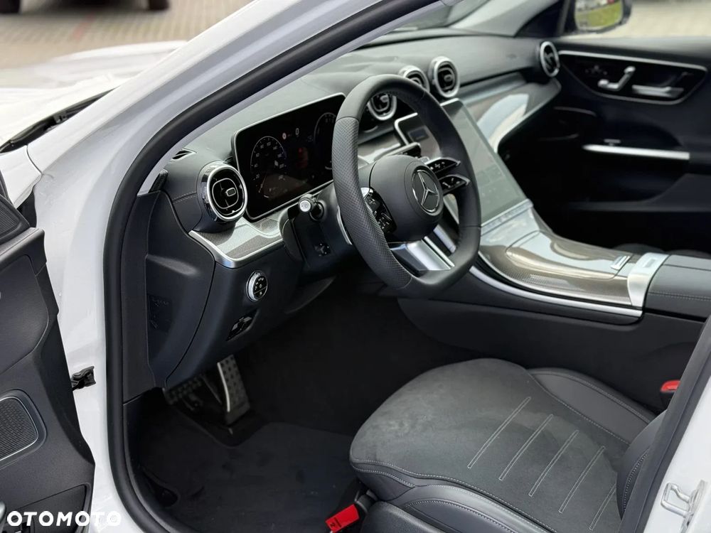 Mercedes-Benz Klasa C 300 e PHEV AMG - 8