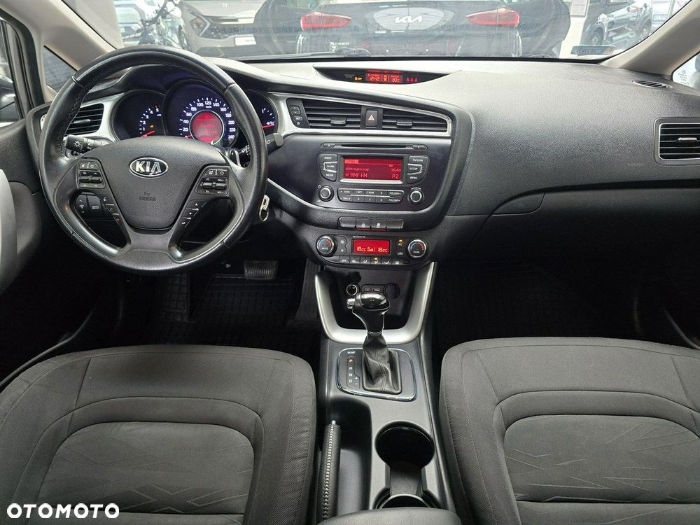 Kia Ceed - 7