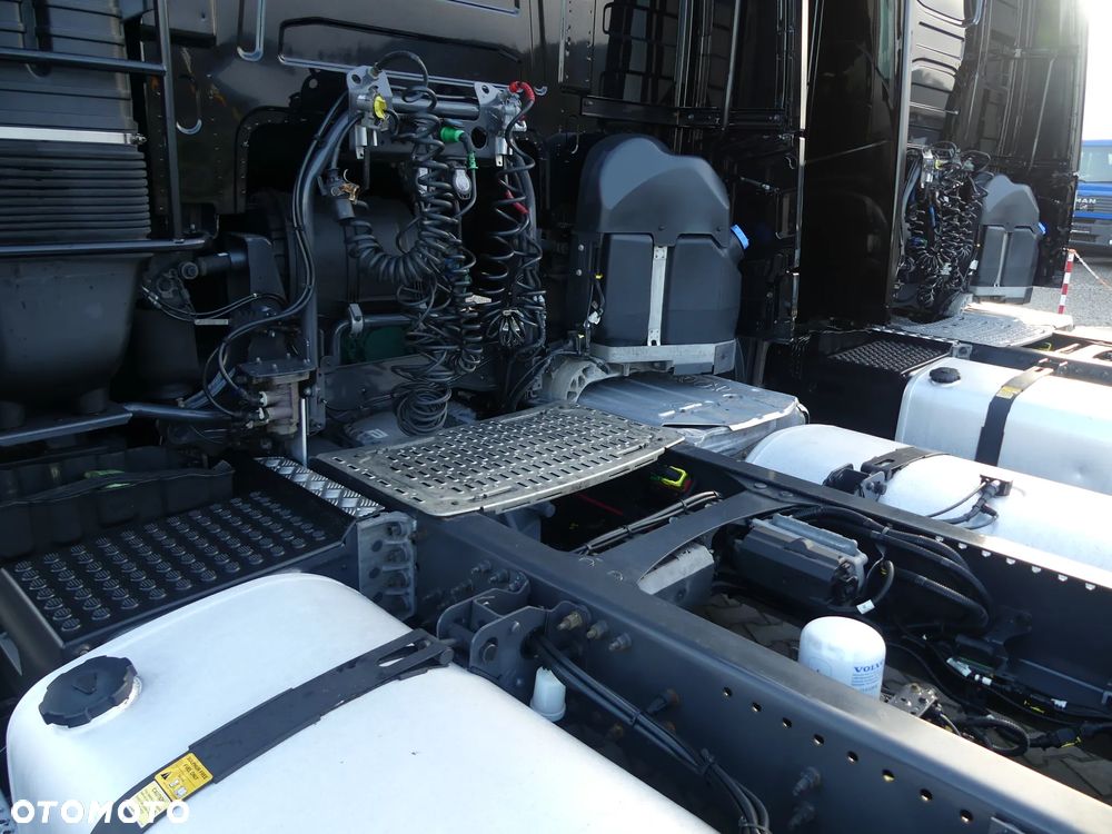 Volvo FH4 500 / EURO 6 / AUTOMAT / LOW DECK / I- SHIFT / KLIMA POSTOJOWA / - 25