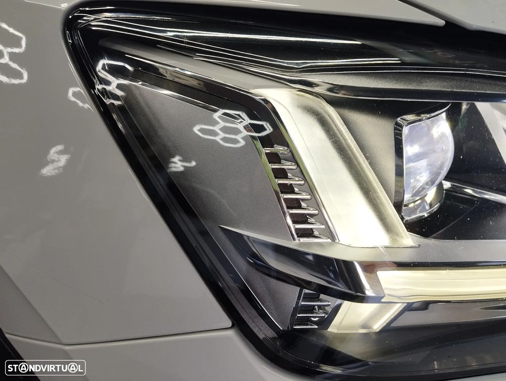 Audi Q2 30 TDI Design S tronic - 8