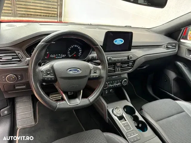 Ford Focus 1.5 TDCi Powershift Titanium - 8