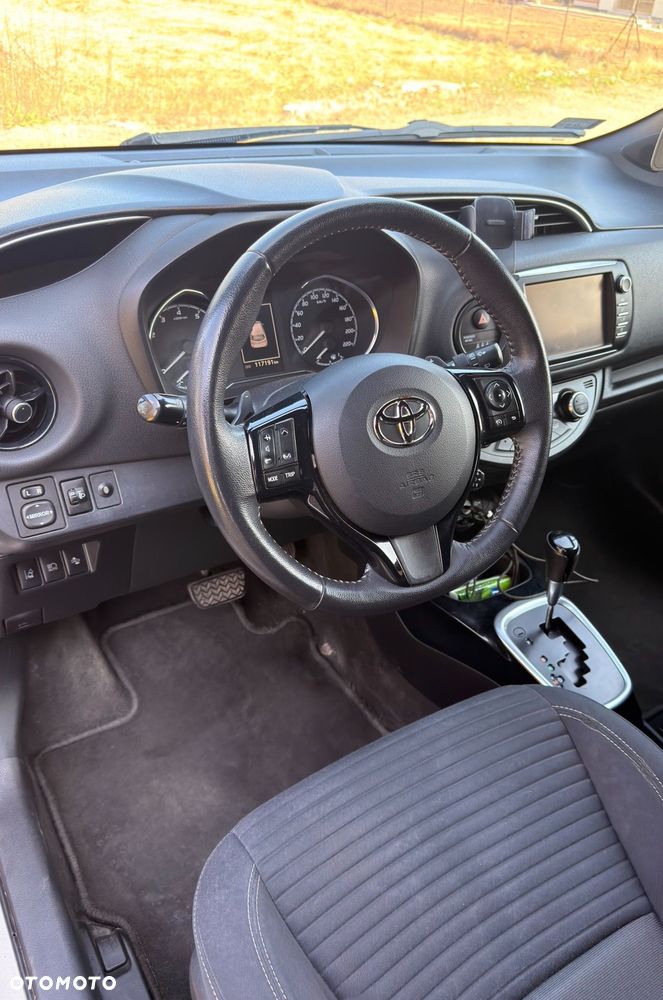 Toyota Yaris 1.5 Selection CVT - 5
