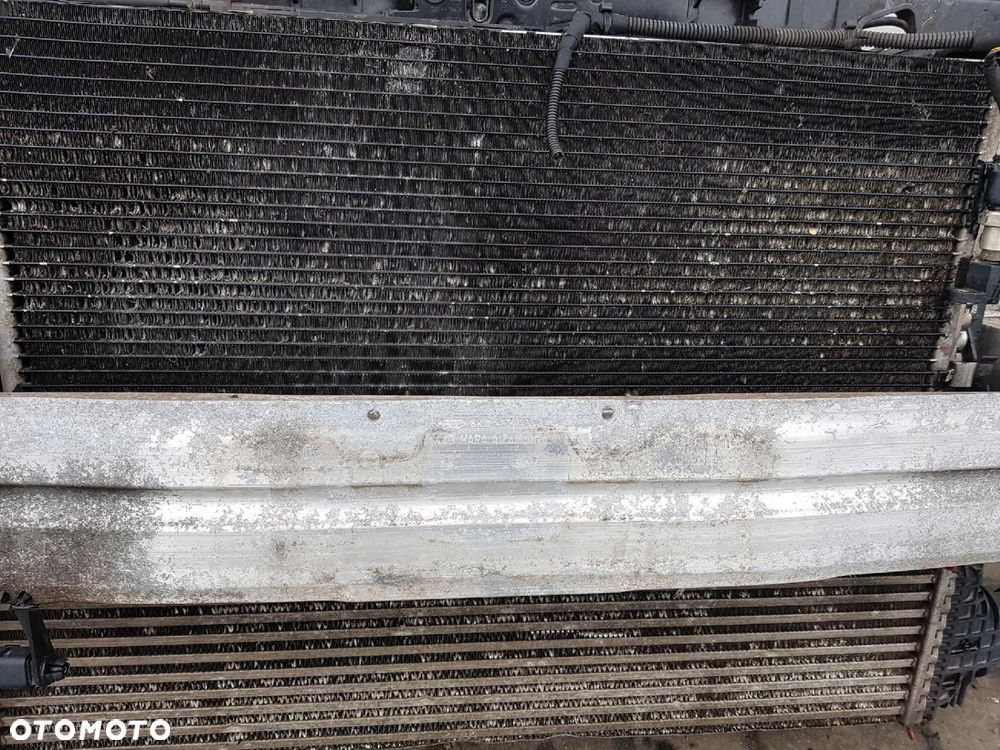 AUDI A4 B8 08-11r 2.0 TDI PAS PRZEDNI CHŁODNICE MANU - 9