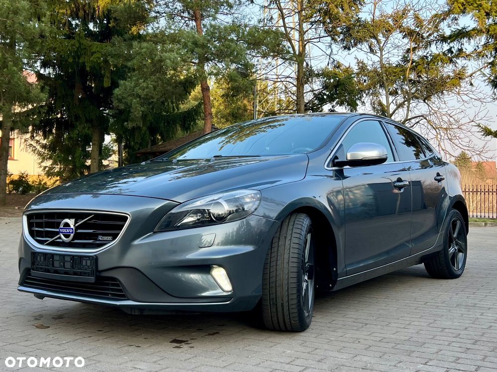 Volvo V40 D3 R Design - 1