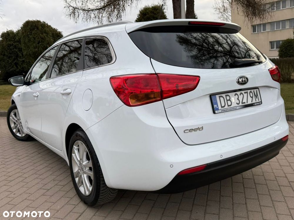 Kia Ceed 1.4 L - 19
