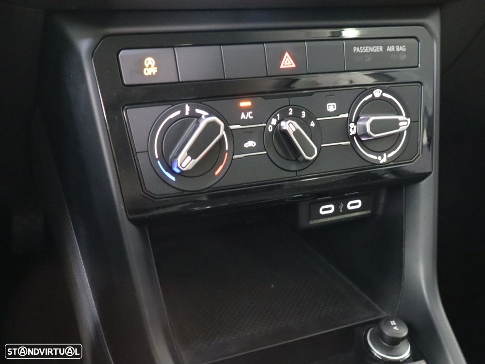 VW T-Cross 1.0 TSI Life - 17