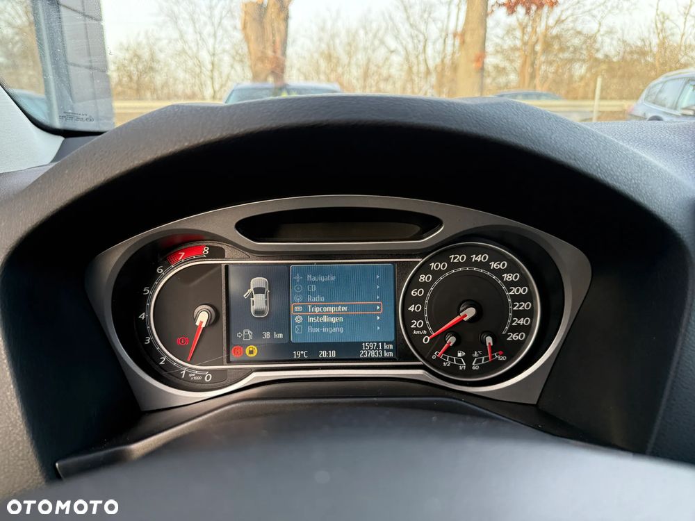 Ford Mondeo 2.0 Viva Titanium - 18