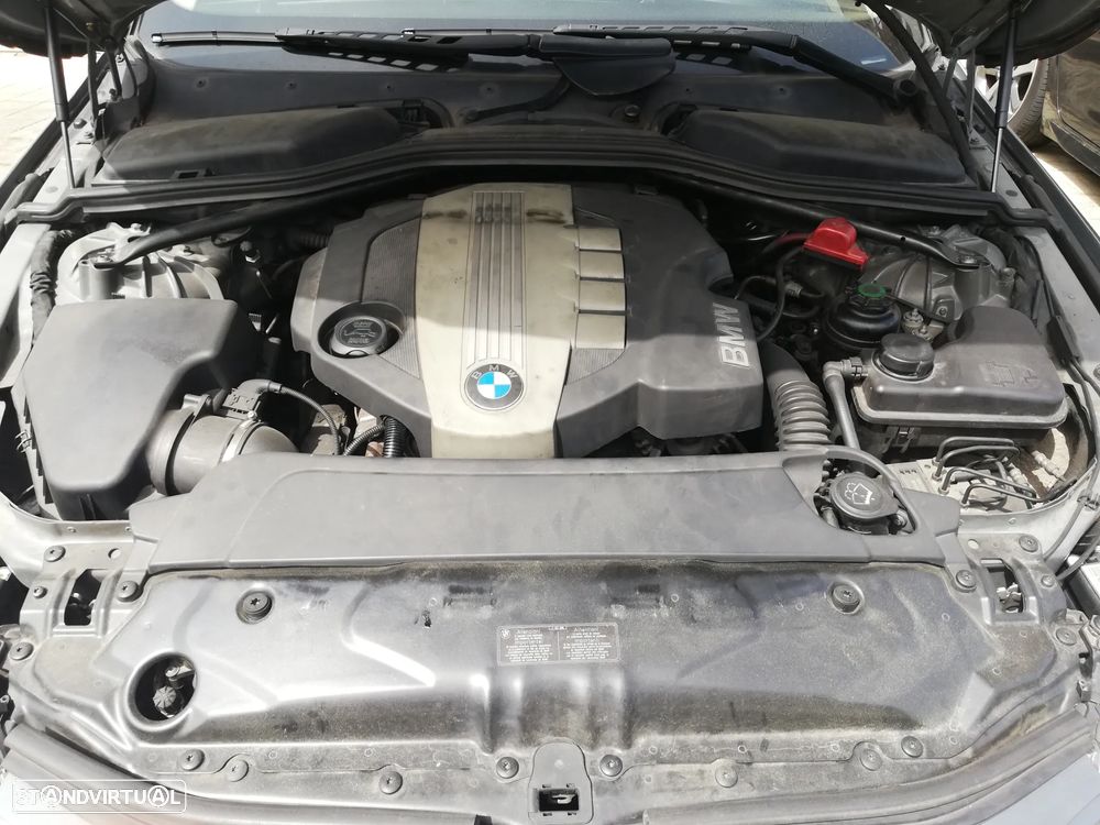 BMW 520 d Executive - 23