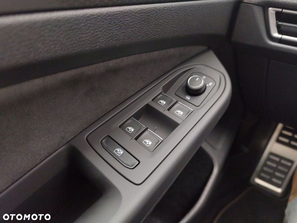 Volkswagen Golf - 18