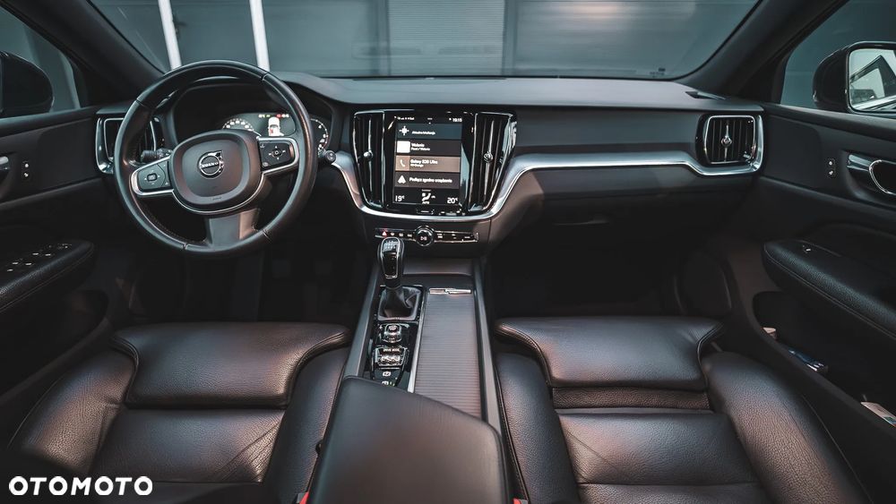 Volvo V60 D3 Momentum - 31