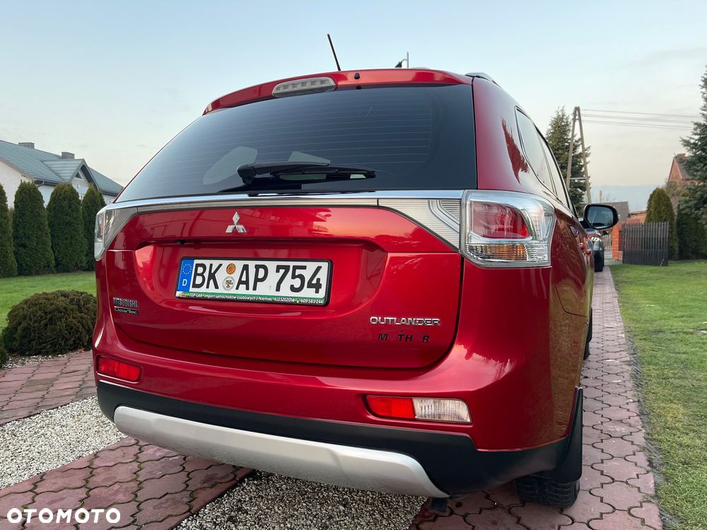 Mitsubishi Outlander 2.0 Intense + 2WD - 7