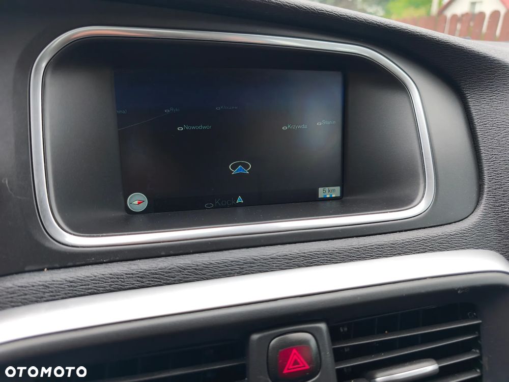 Volvo V40 D2 Summum - 13