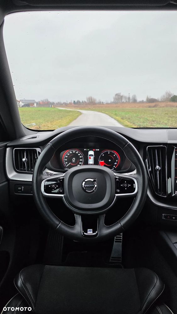 Volvo XC 60 D3 R-Design - 29
