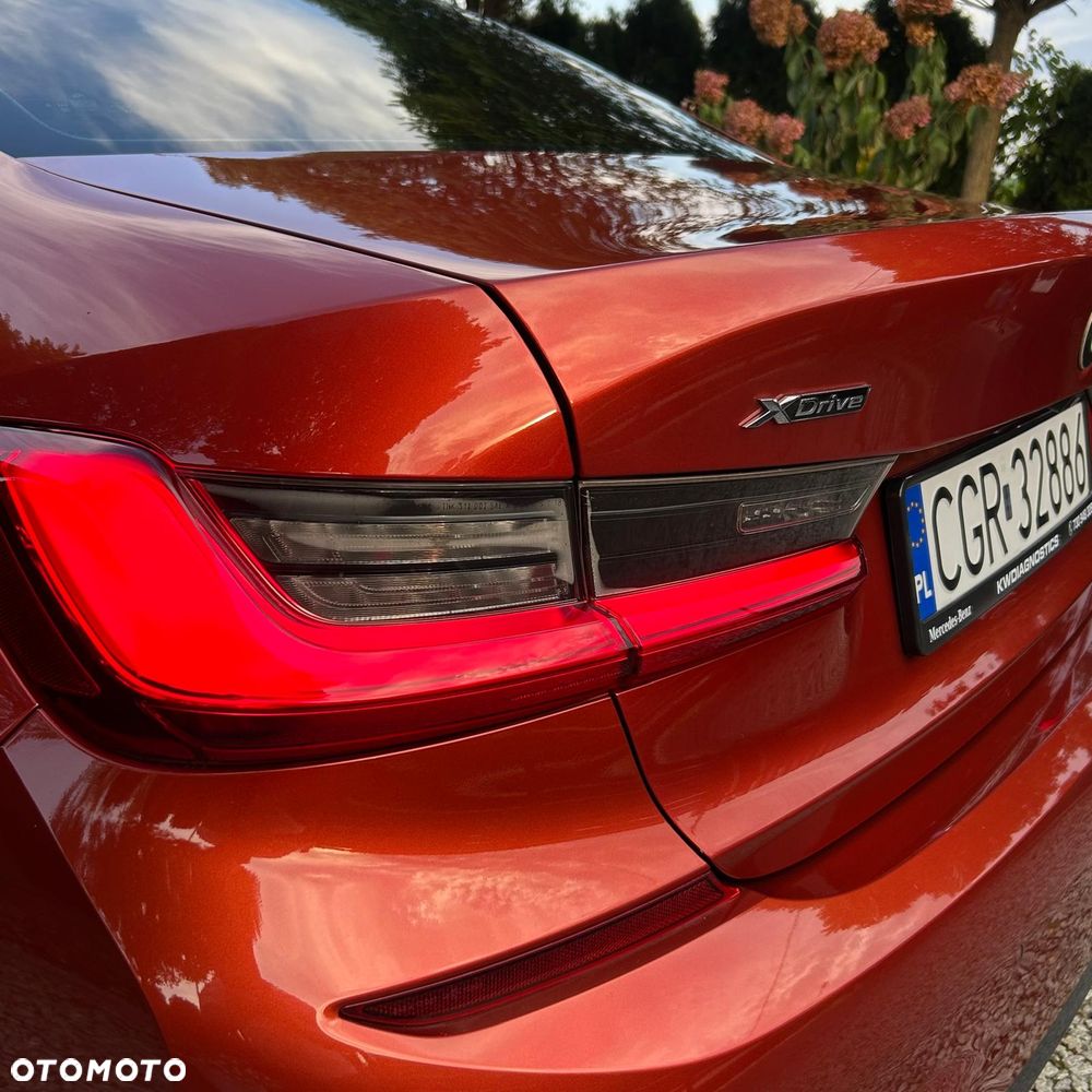 BMW Seria 3 330i xDrive M Sport sport - 24