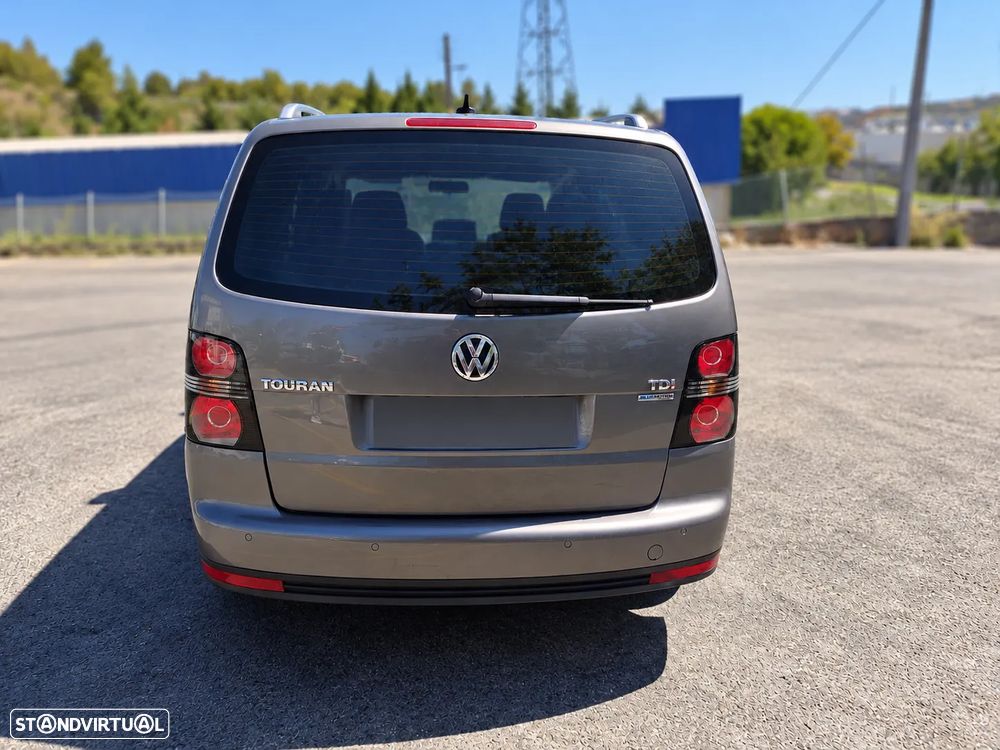 VW Touran — photo 3