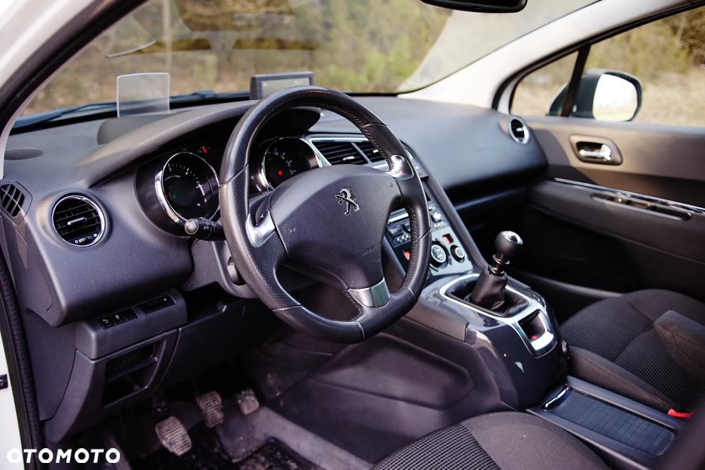 Peugeot 5008 HDI FAP 150 Allure - 13
