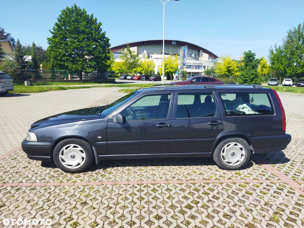 Volvo V70 - 1