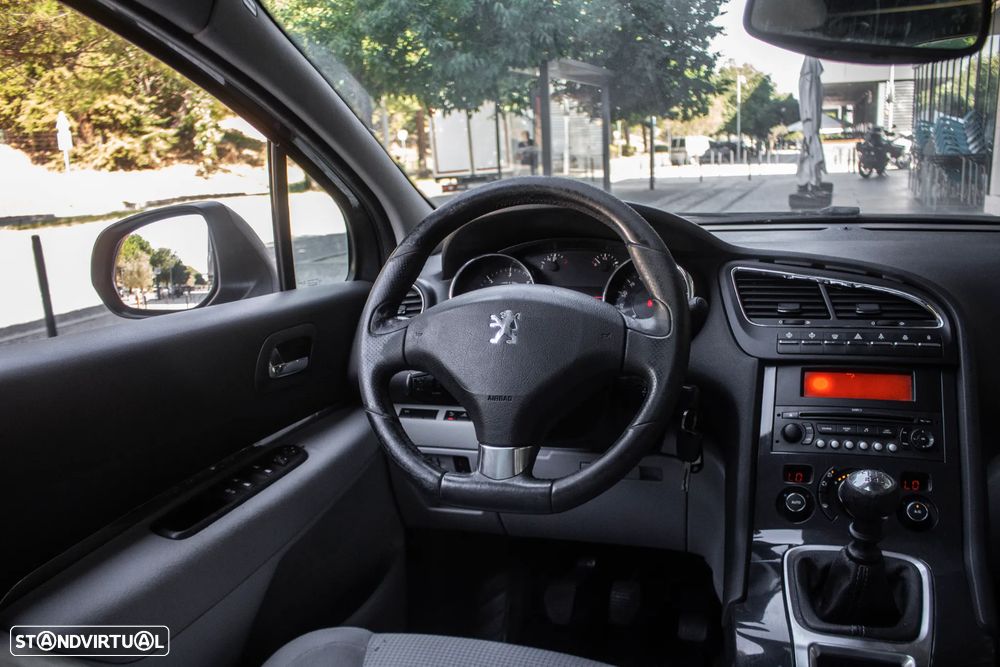 Peugeot 5008 1.6 HDi Executive - 19
