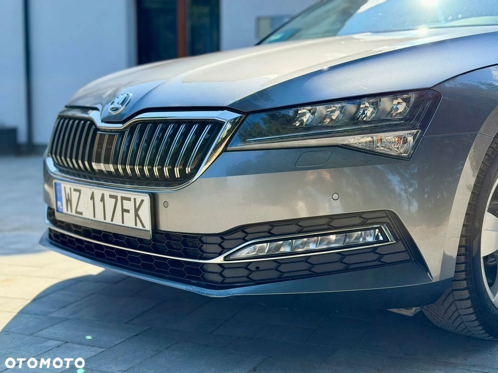 Skoda Superb 2.0 TDI SCR Style DSG - 18